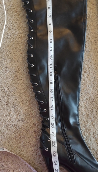 Boots thigh high platform NWOT BLK Lace up entire back BOOTS sexy. NWOT - Picture 8 of 9